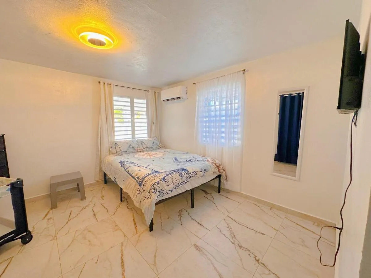 Casa Soluna Arecibo 0*,  Puerto Rico